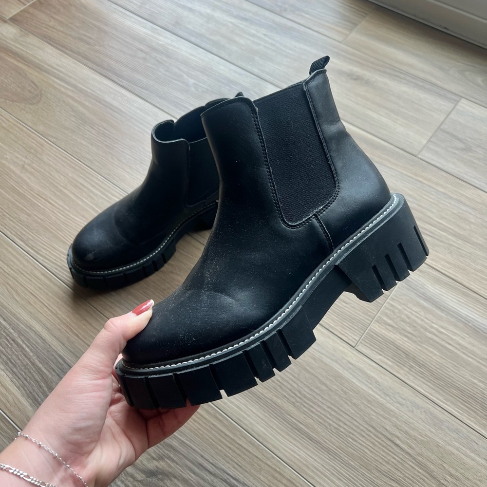 Steve Madden Chunky Black Booties